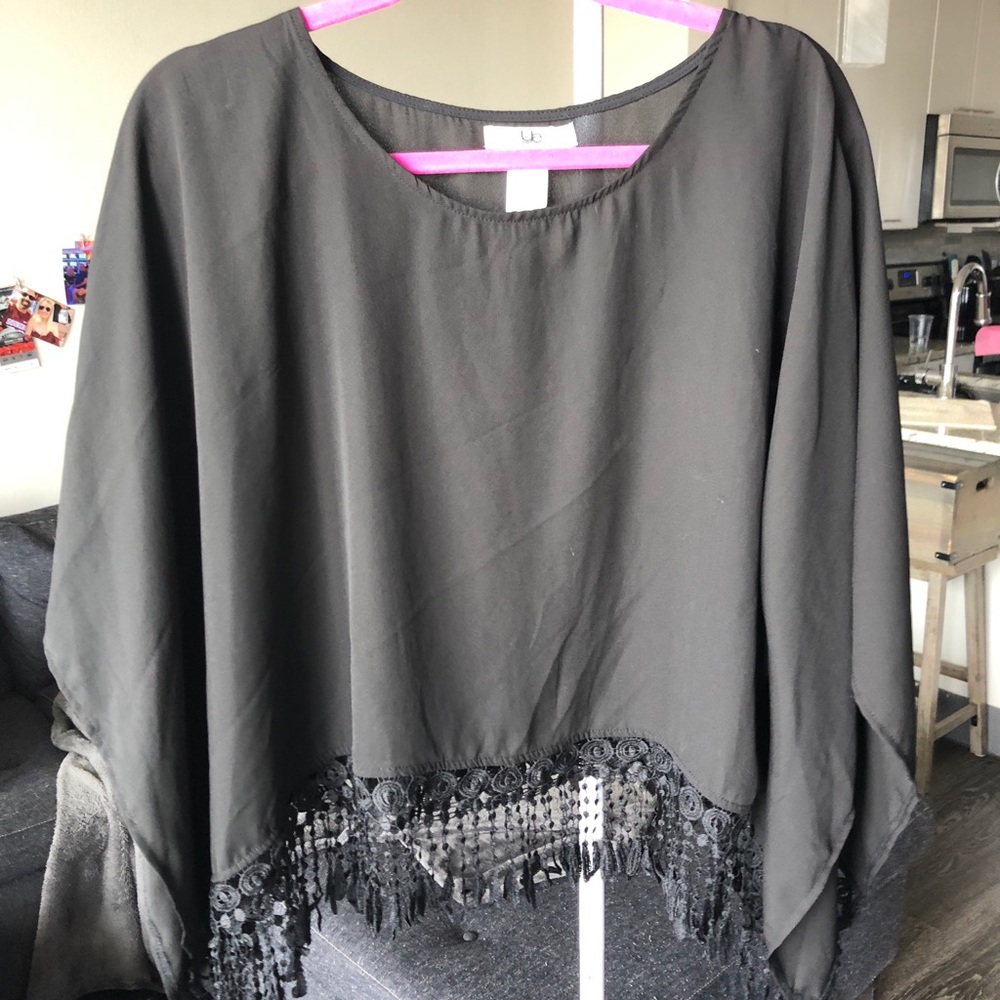 Dolman sleeve top with beautiful feather tassels